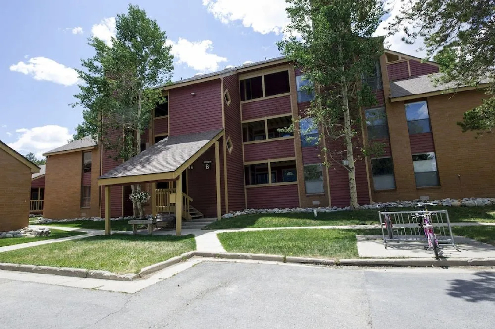 Base 9 #B103 by RedAwning