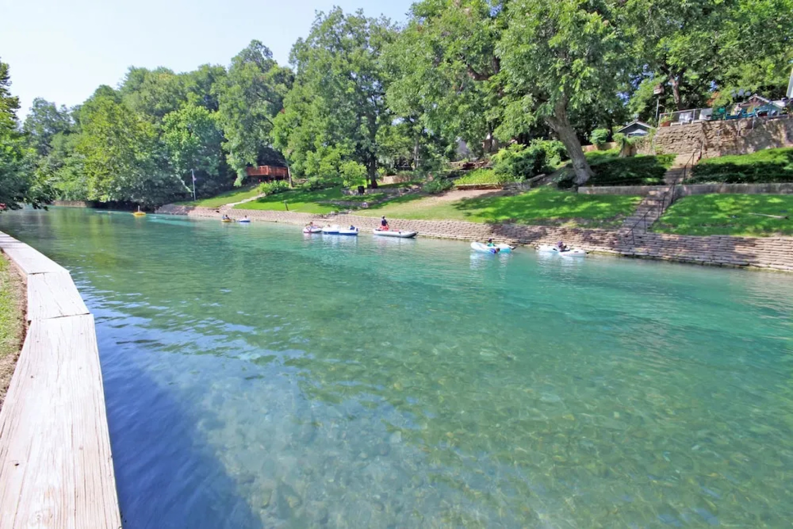 Water's Edge Retreat 4 Bedrooms 2.5 Bathrooms Home