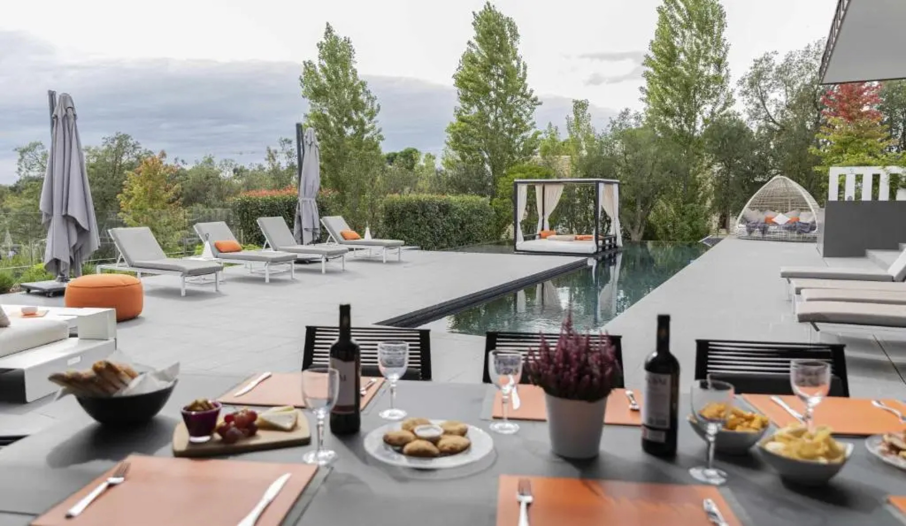 Luxurious Golf Villa La Vinya 5