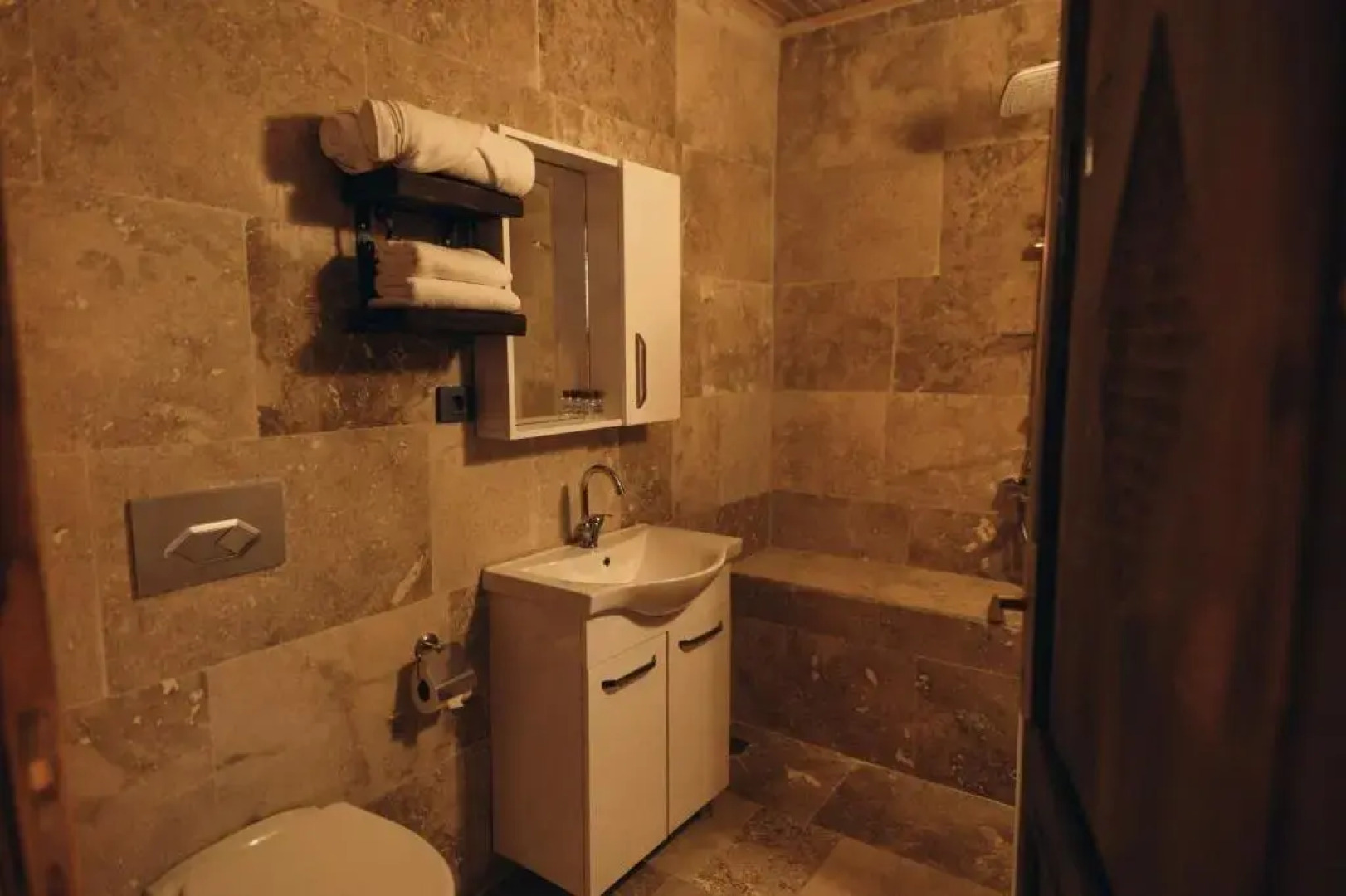 İsadora Cave Cappadocia