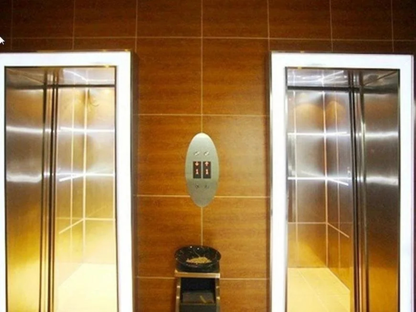 Apple Designer Hotel