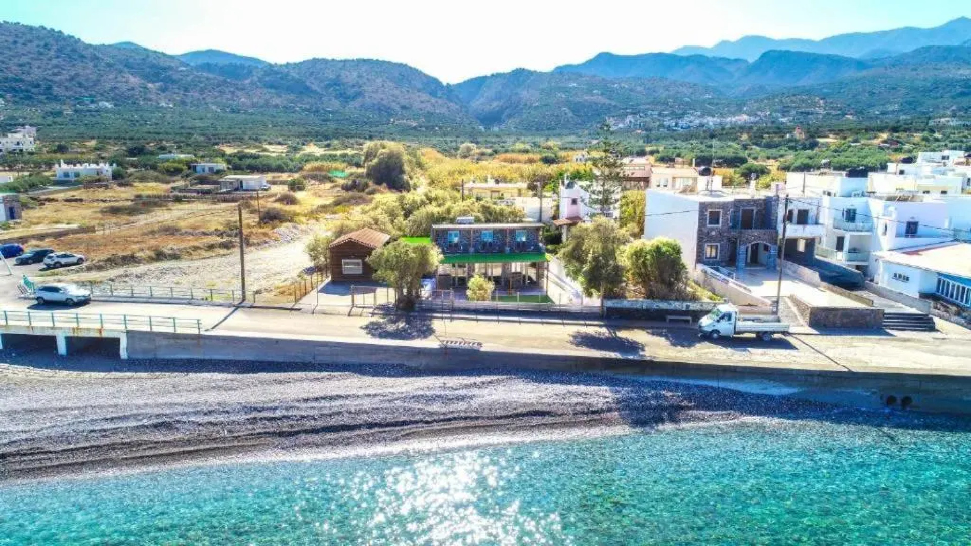 Terra Zeus - Wooden House Beachfront