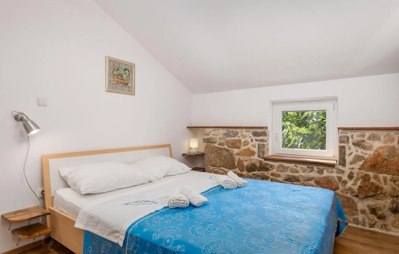 Beautiful Home in Brzac With Wifi and 2 Bedrooms