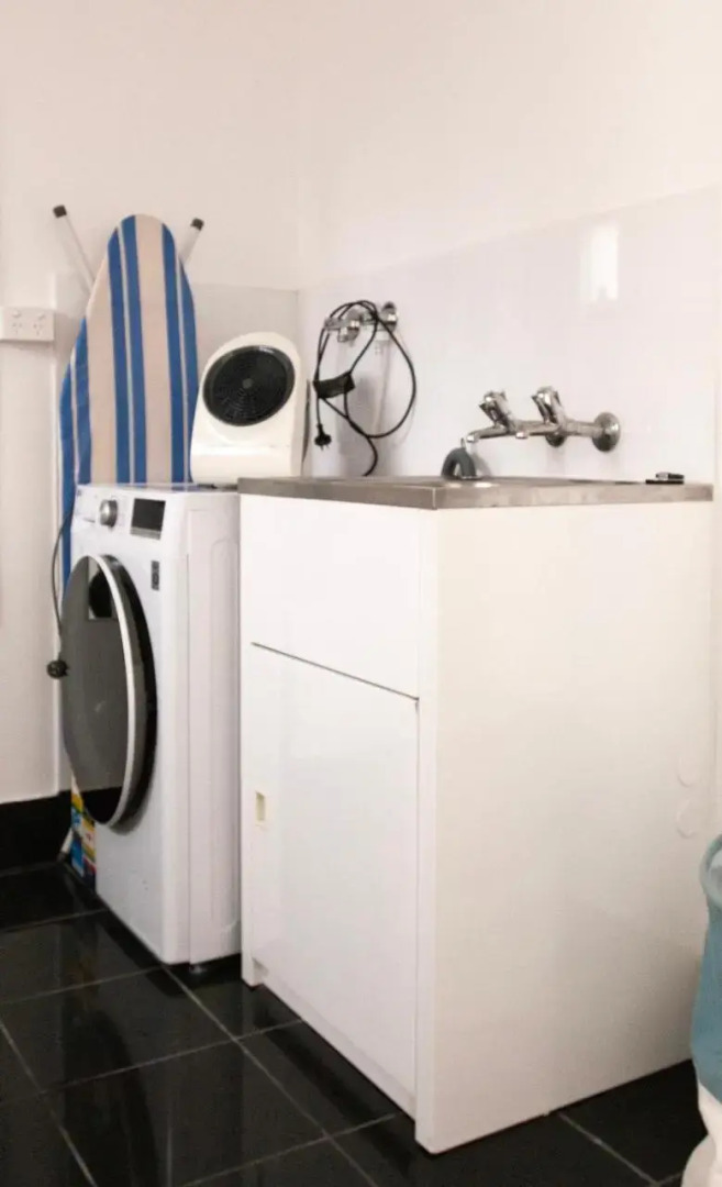 2 By The Beach, Sunny stylish beach side unit