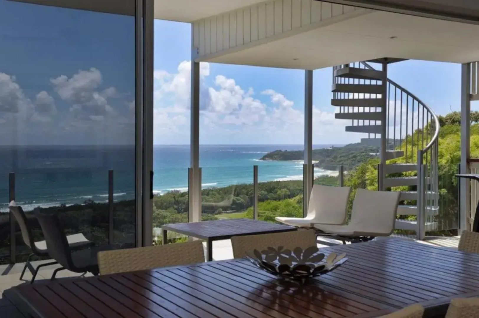 Oceanside 4 Bedrooms