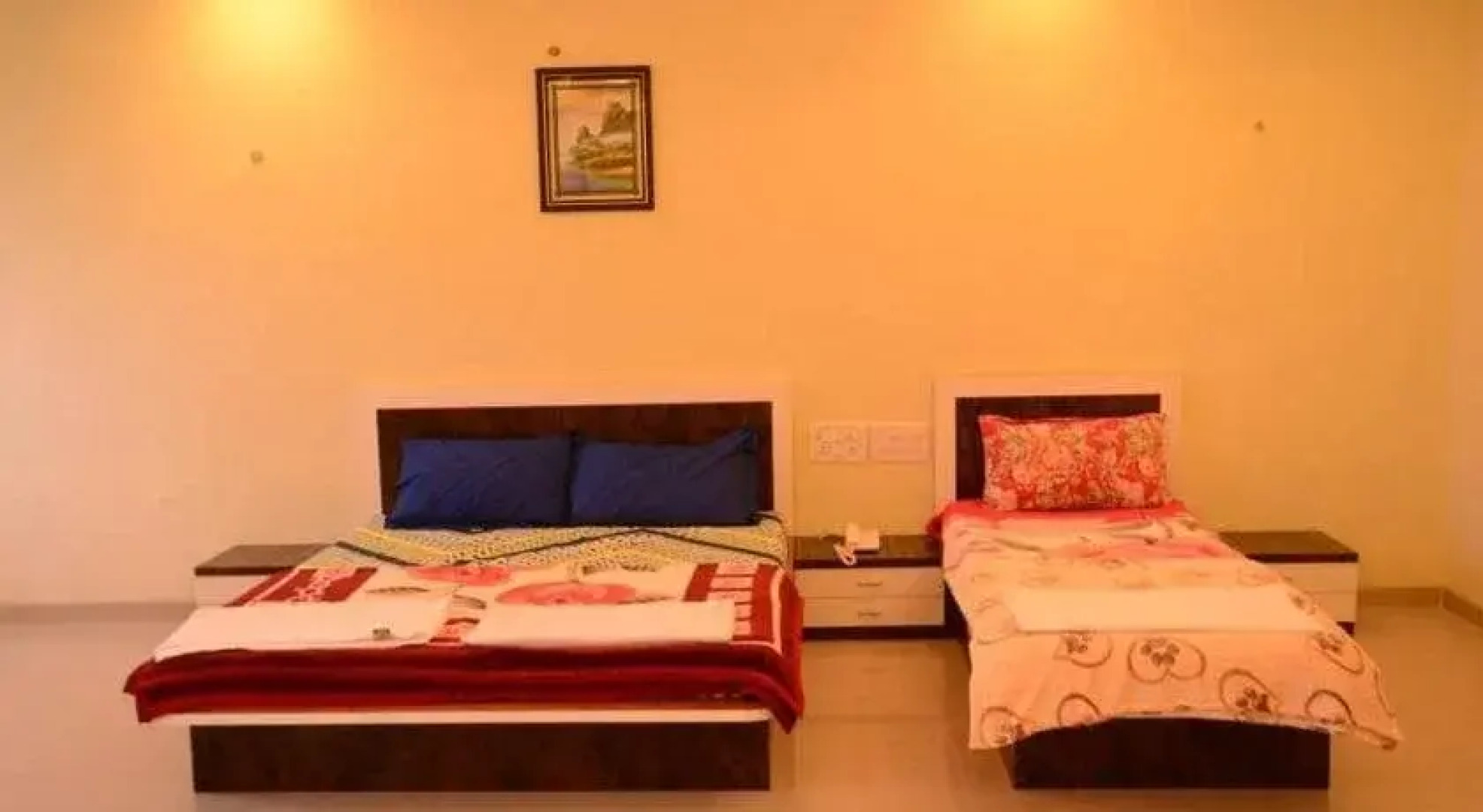 Hotel Gulab Paradise