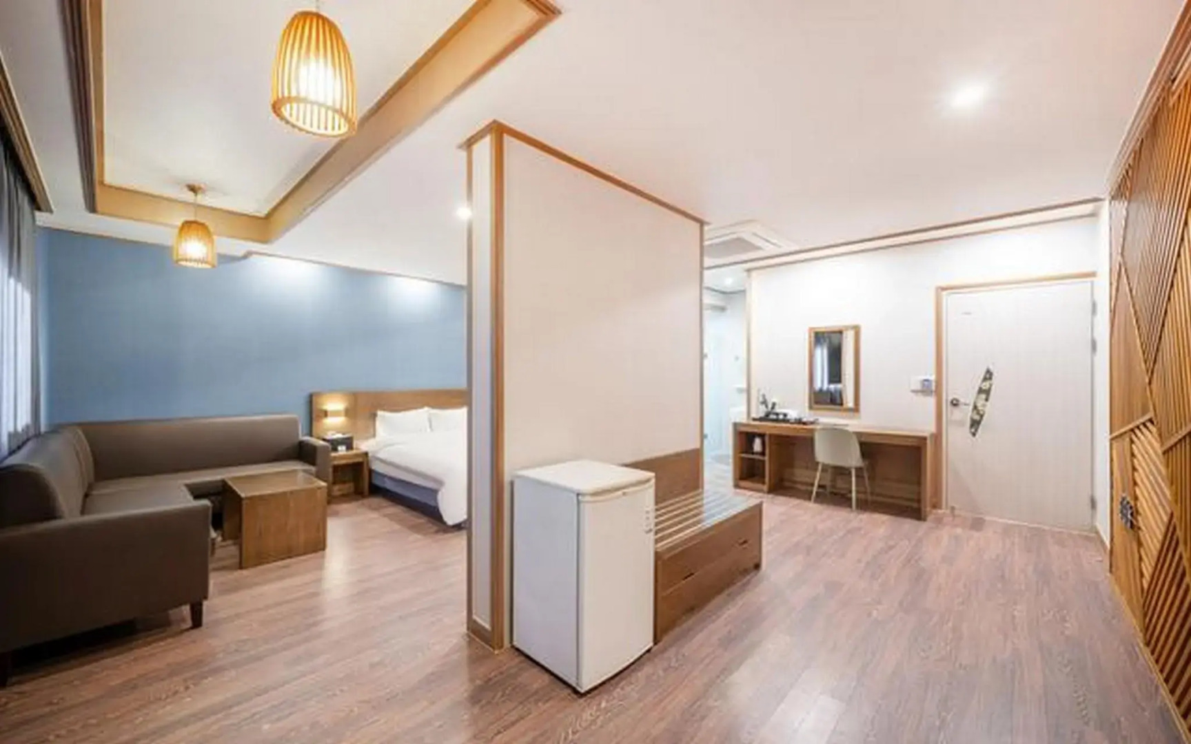 The 7 Business Hotel