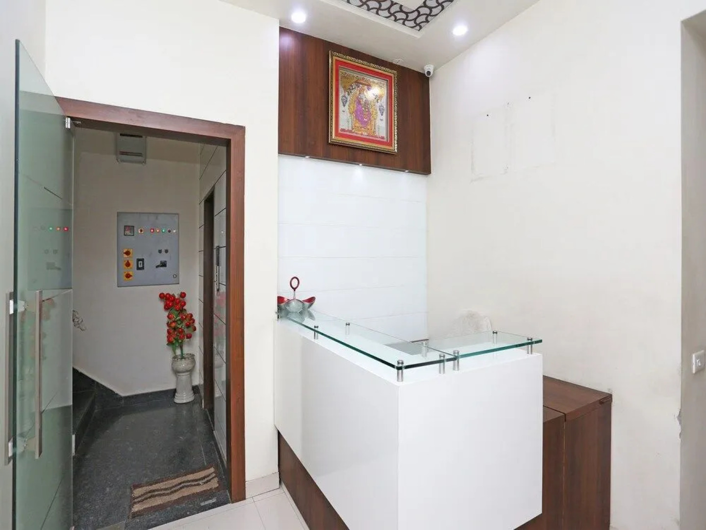 OYO 17280 Hotel Shivaay