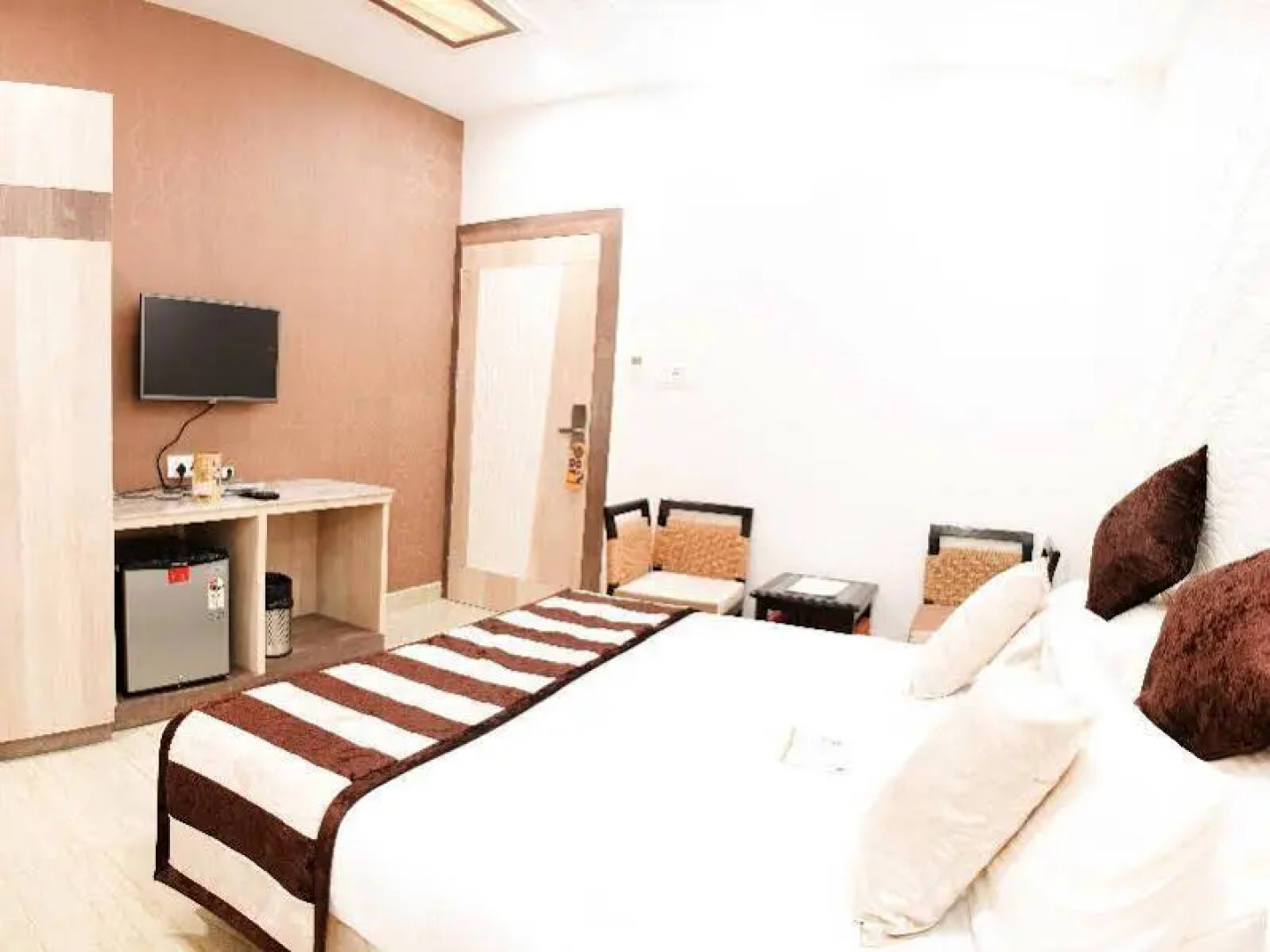 Smriti Star Hotel by OYO Rooms