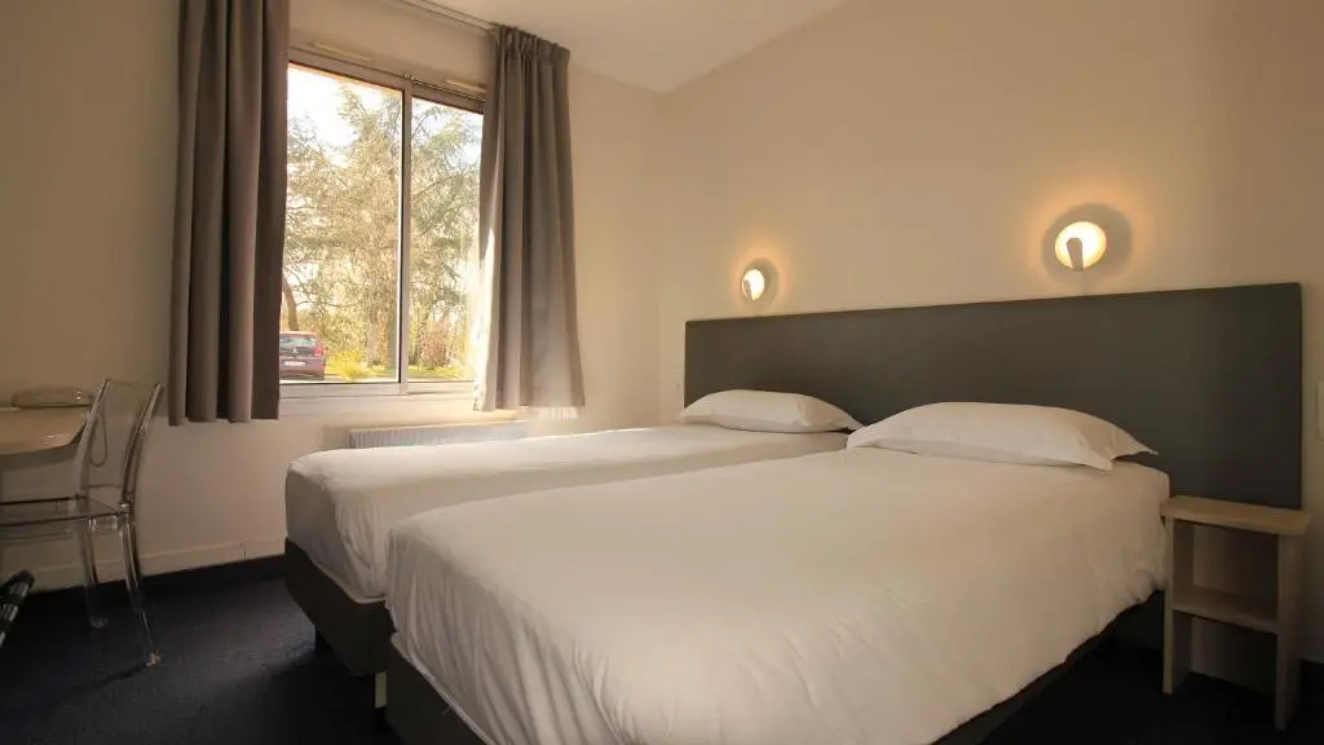 Logis Hôtel Lodge la Valette