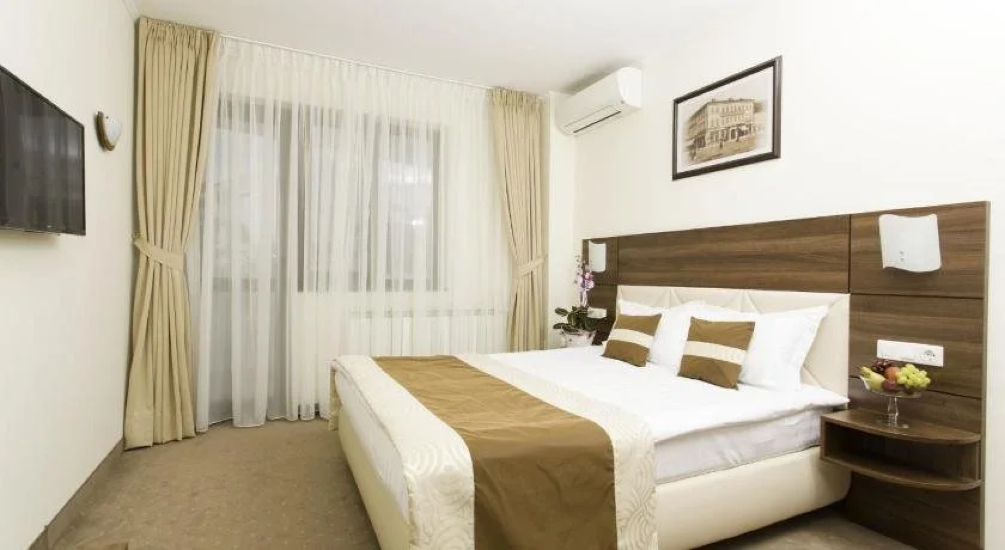 Hotel Coroana de Aur