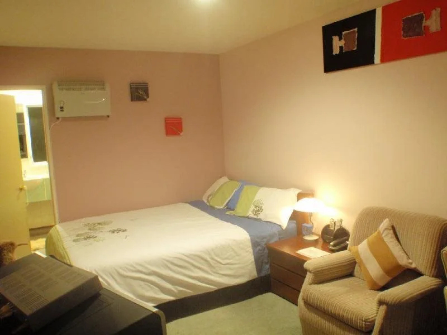 Purple-der House Accommodation