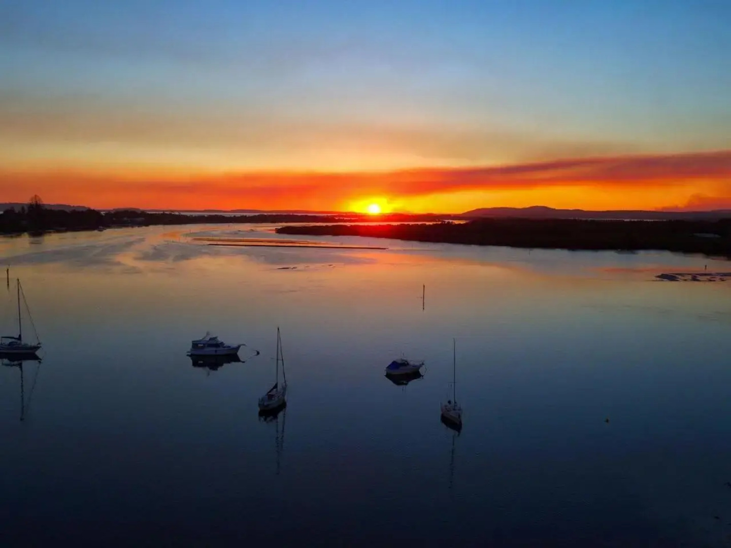 Magnificent Views - Mariners Mark