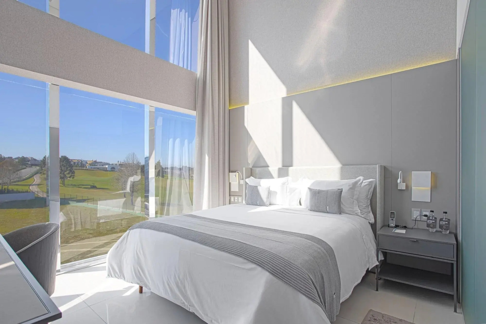 Suryaa Hotel Pinhais, Curio Collection by Hilton