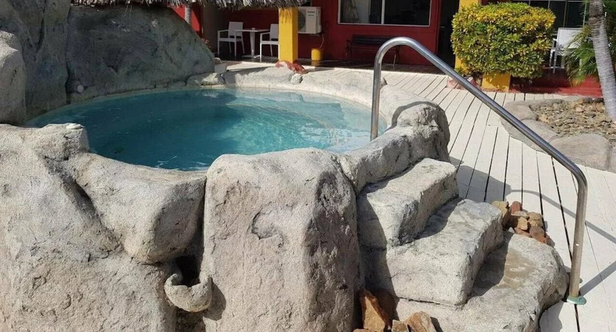 Sea Breeze Ocean, Studio 4 at Mangel Halto Beach