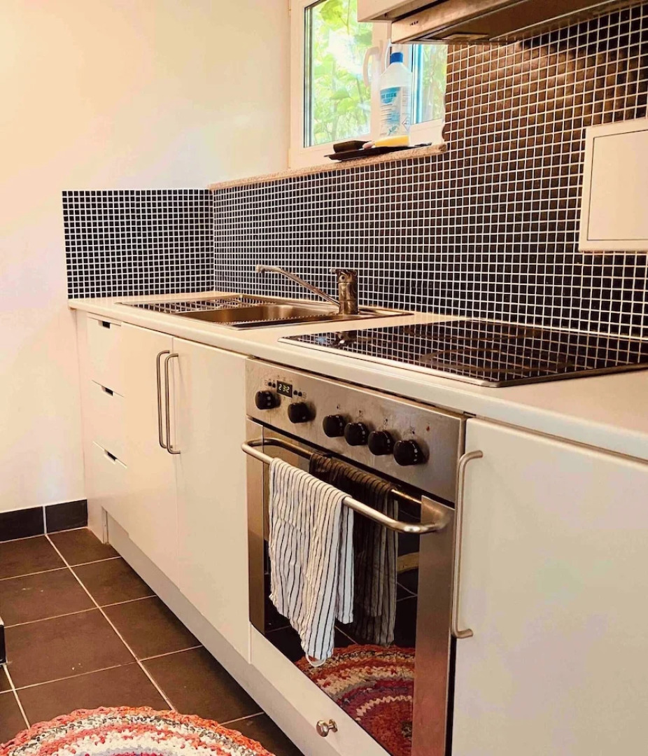 Bjurvik's Villa - Flat 1 - Business Customers Only