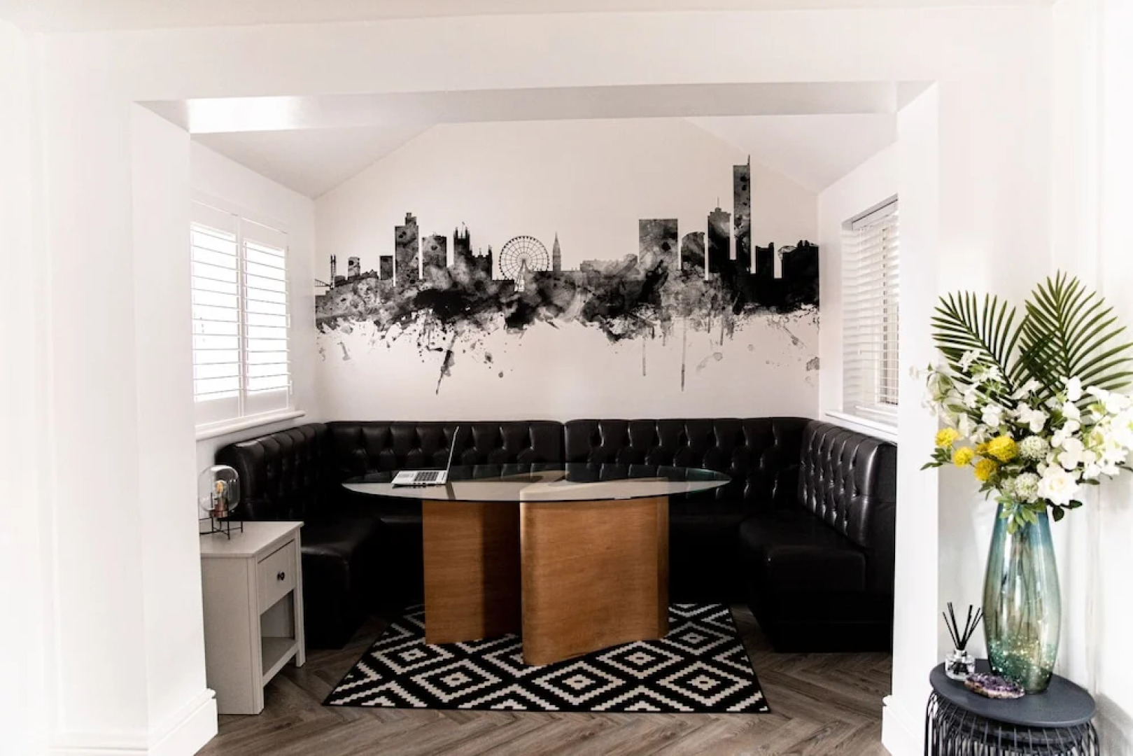 3 Bed House - Sleeps 6 - Garden - Parking - Wifi