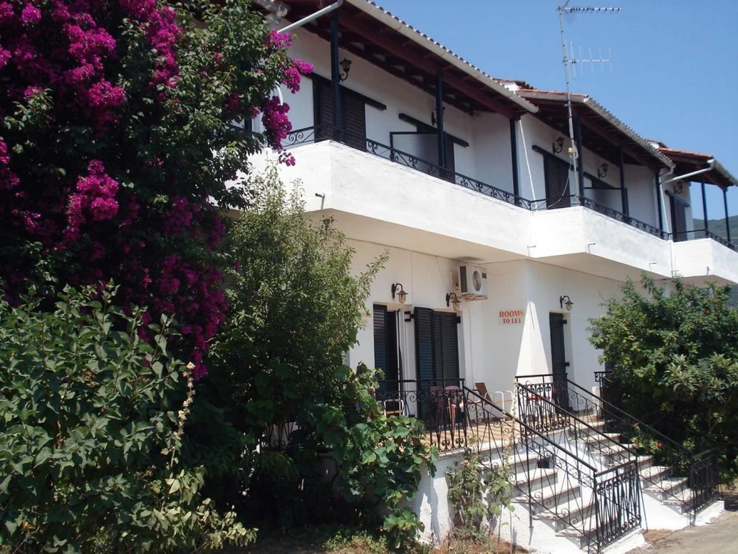 Aggeliki Apartments