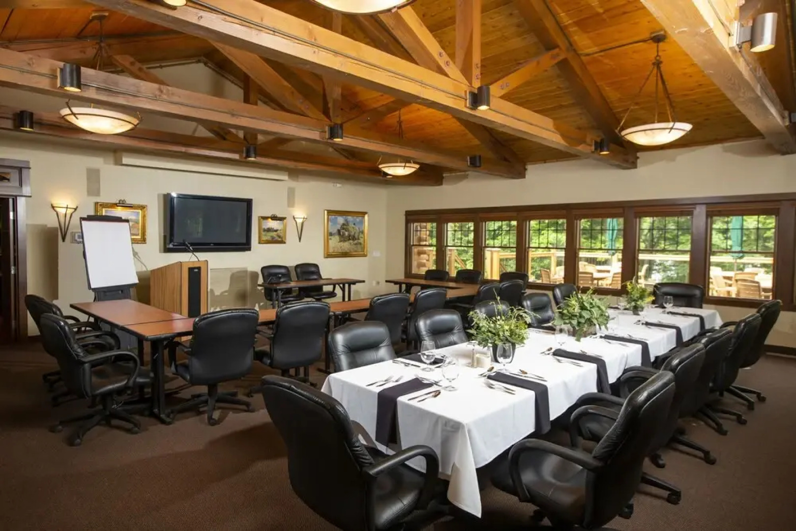 The Rockwell Lake Lodge, A Cobblestone Hotel