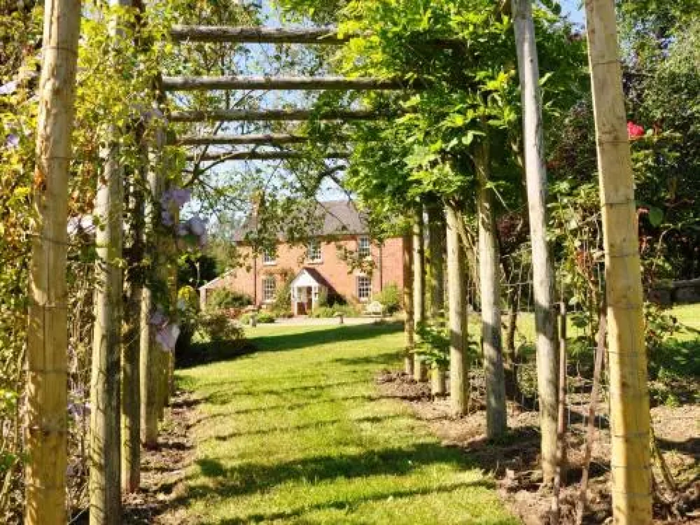 The Farm Snead Bed & Breakfast