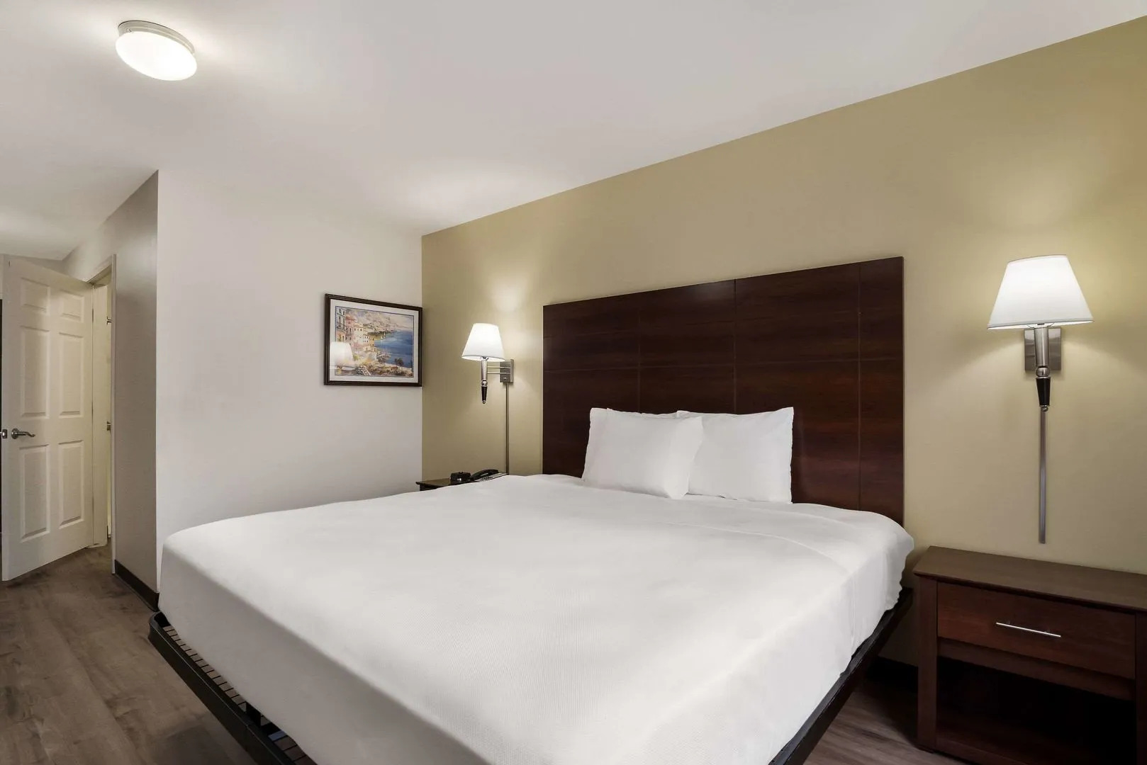 Suburban Studios Denver Central-Arvada