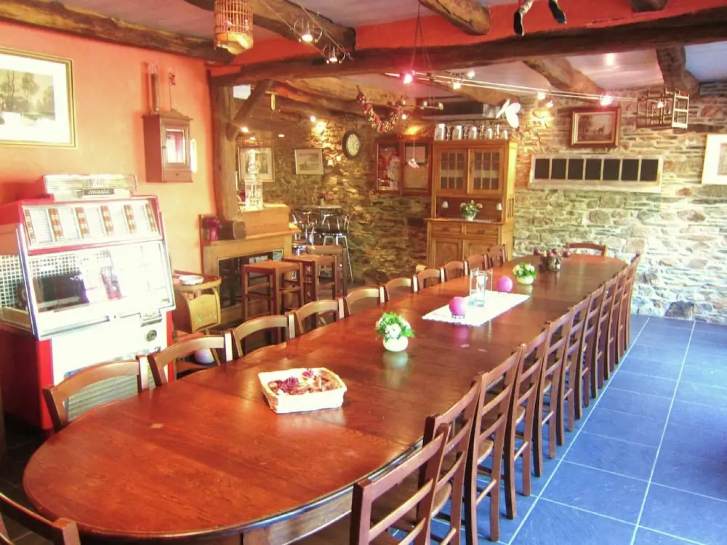 Charming Apartment in Sensenruth with Hot Tub