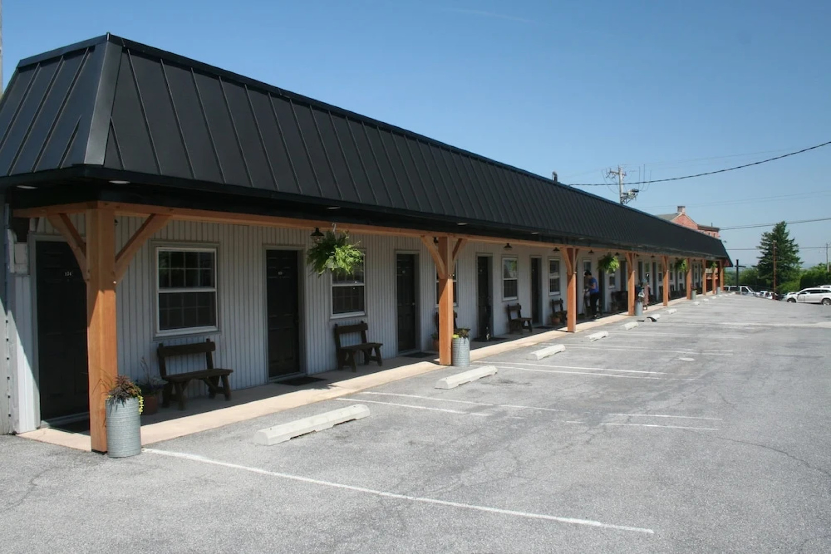 Carriage House Motor Inn