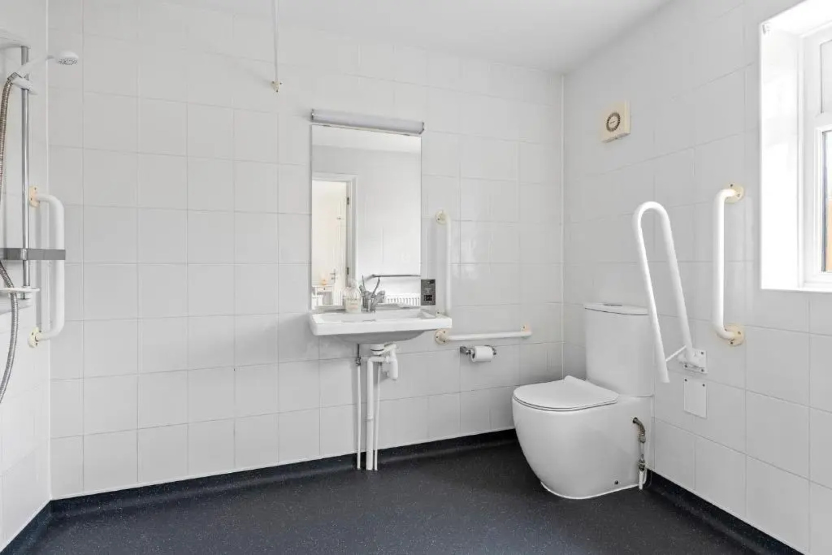 Number 5 - Lytton Tree Lodge, Reydon, Southwold