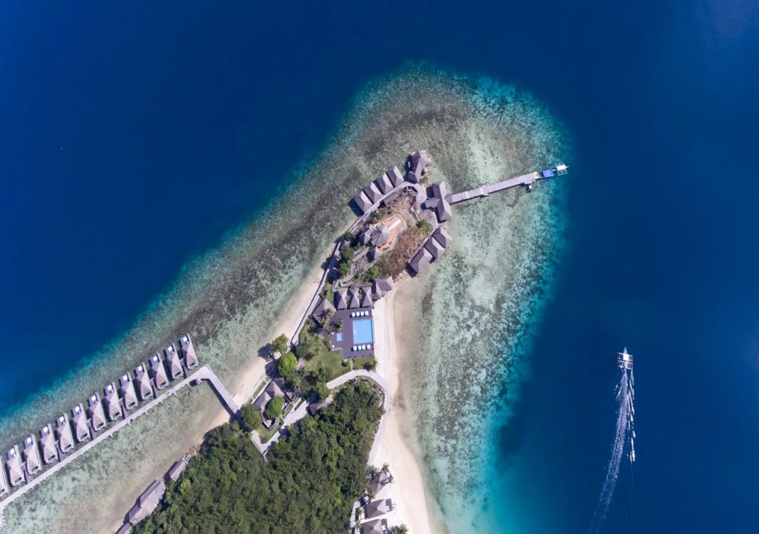 Huma Island Resort and Spa