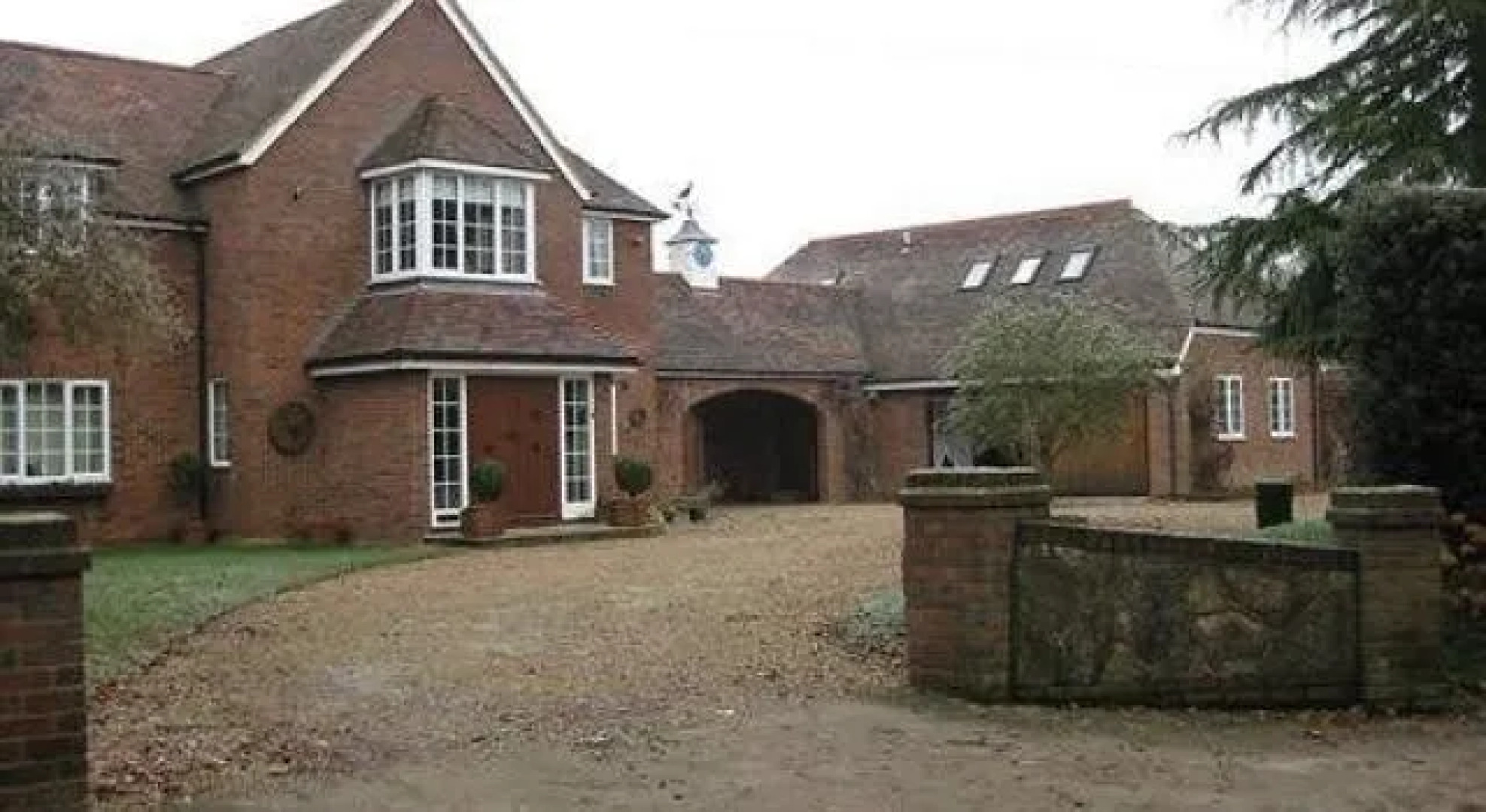 West Lodge at Porters End