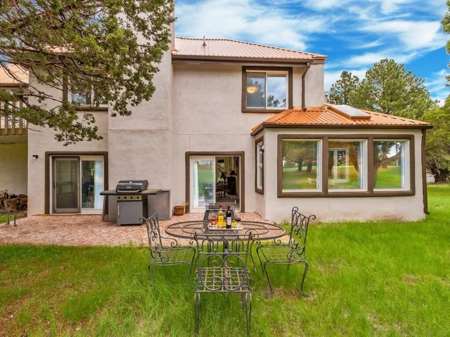 High Mesa Escape - Three Bedroom Cabin