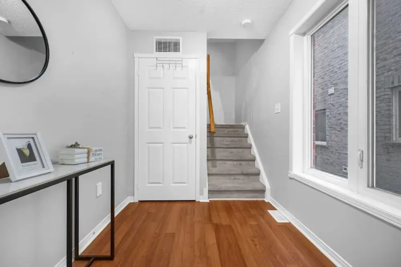 Chic 2BR House Newly Renovated Central Spot