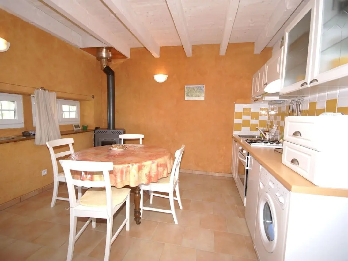 Cozy Home in Haut-du-them-château-lambert With Garden