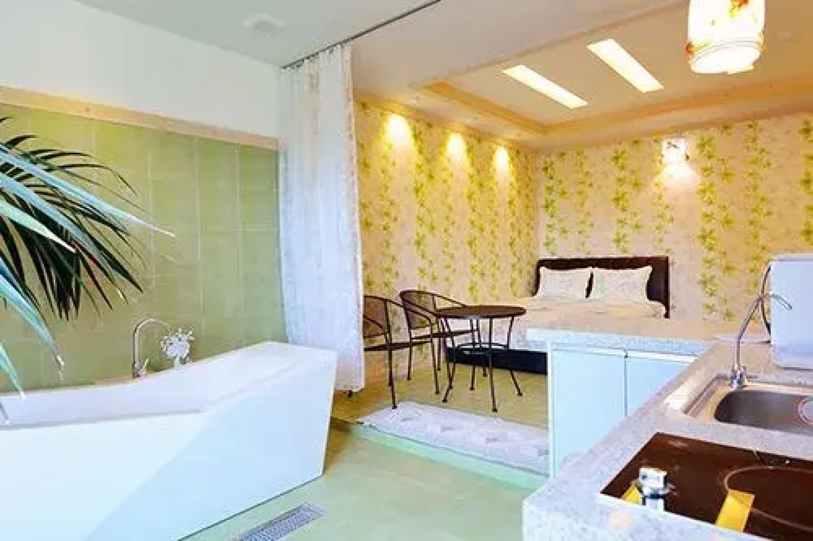 Gangneung Herbhill House Pension