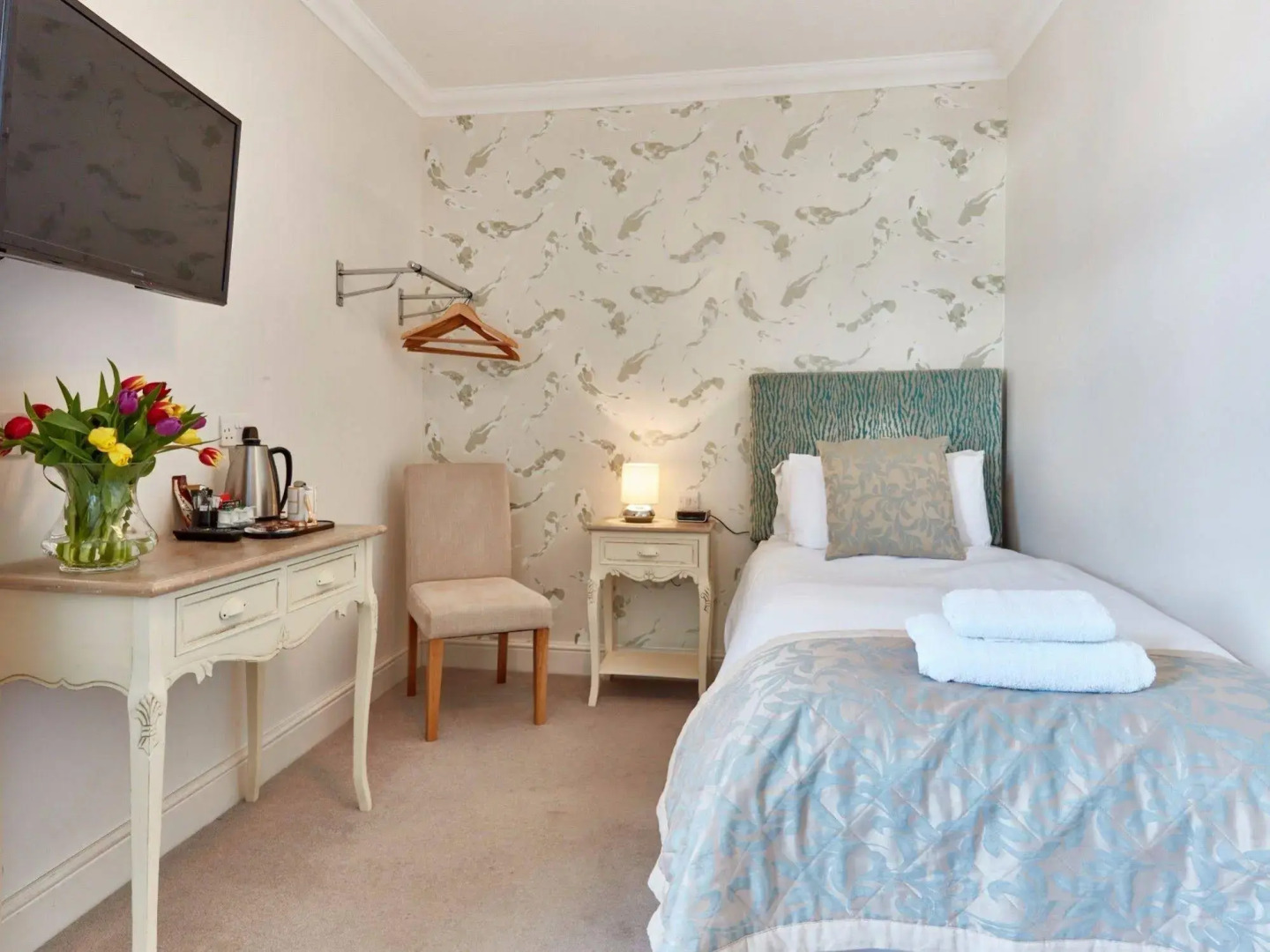 The Beaches Guest House