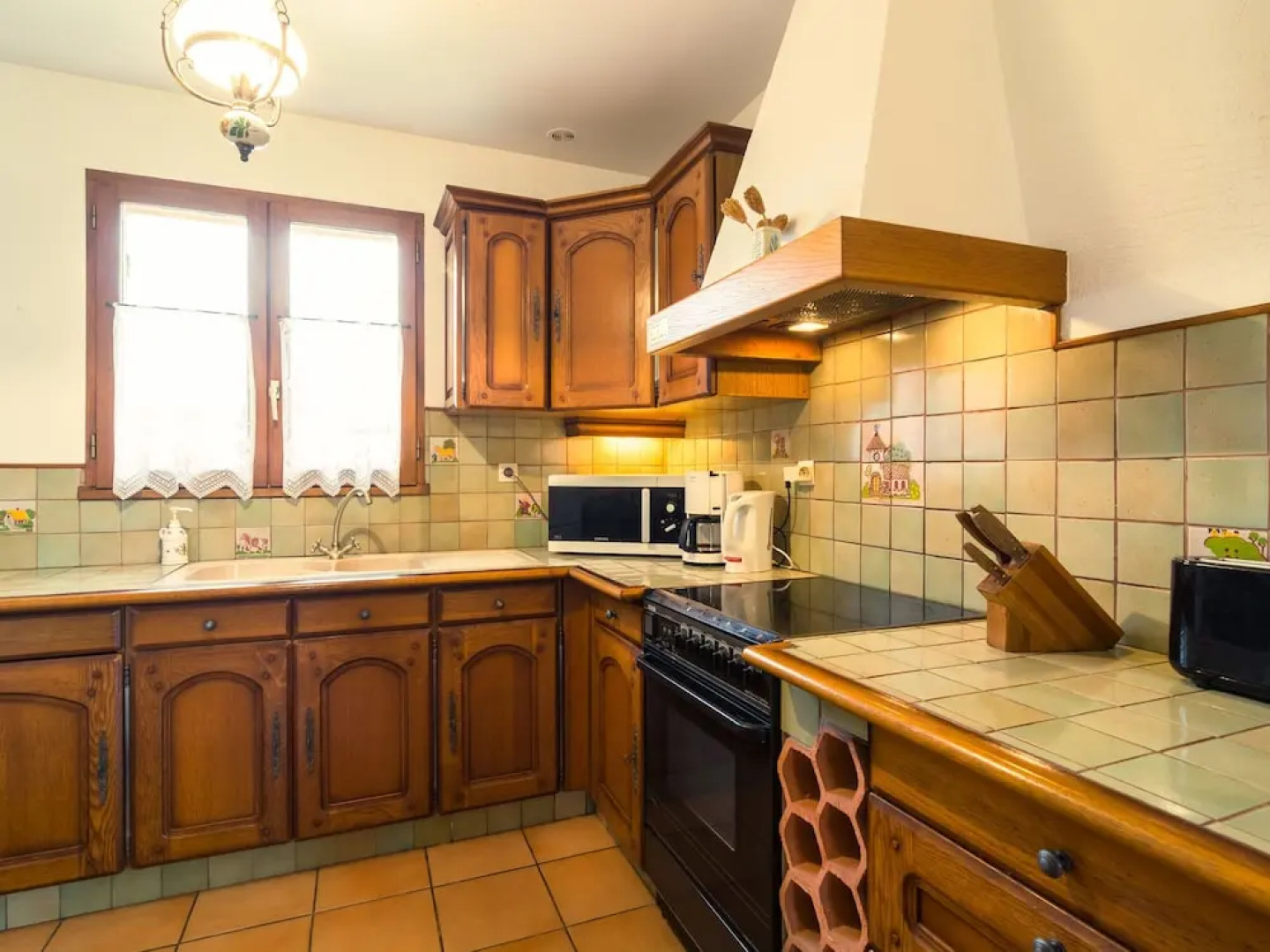 Cozy Holiday Home in Noves with Swimming Pool