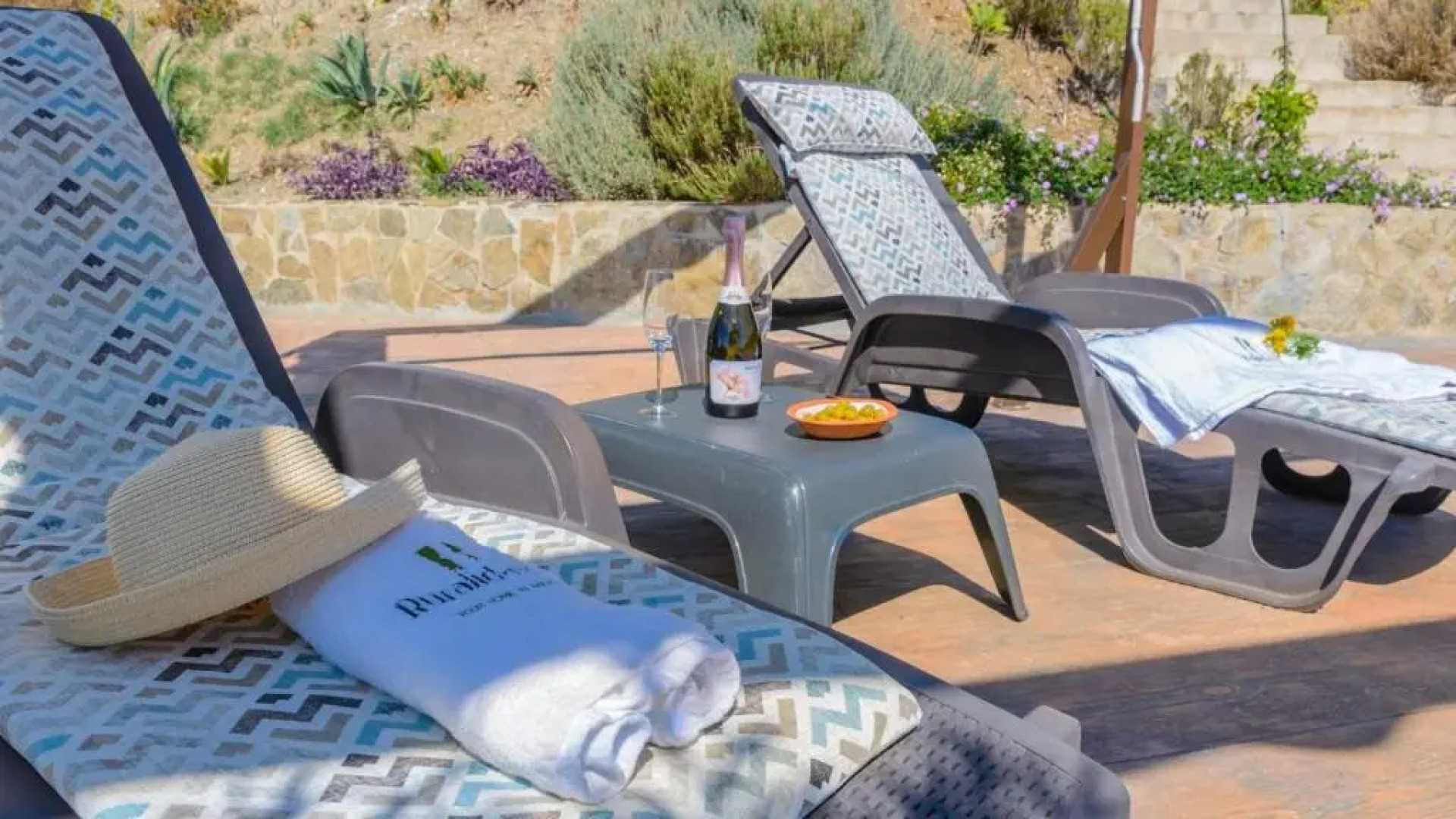 Villa Luz de Luna Guaro by Ruralidays