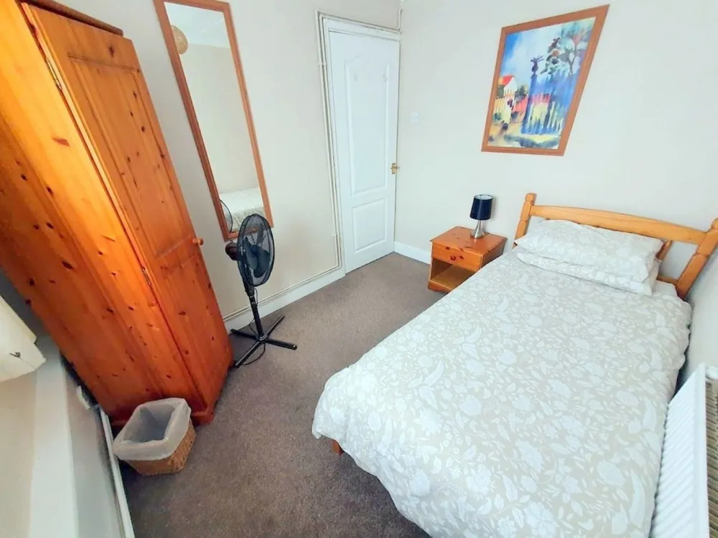 2-bed Flat With Superfast Wi-fi DW Lettings 9WW