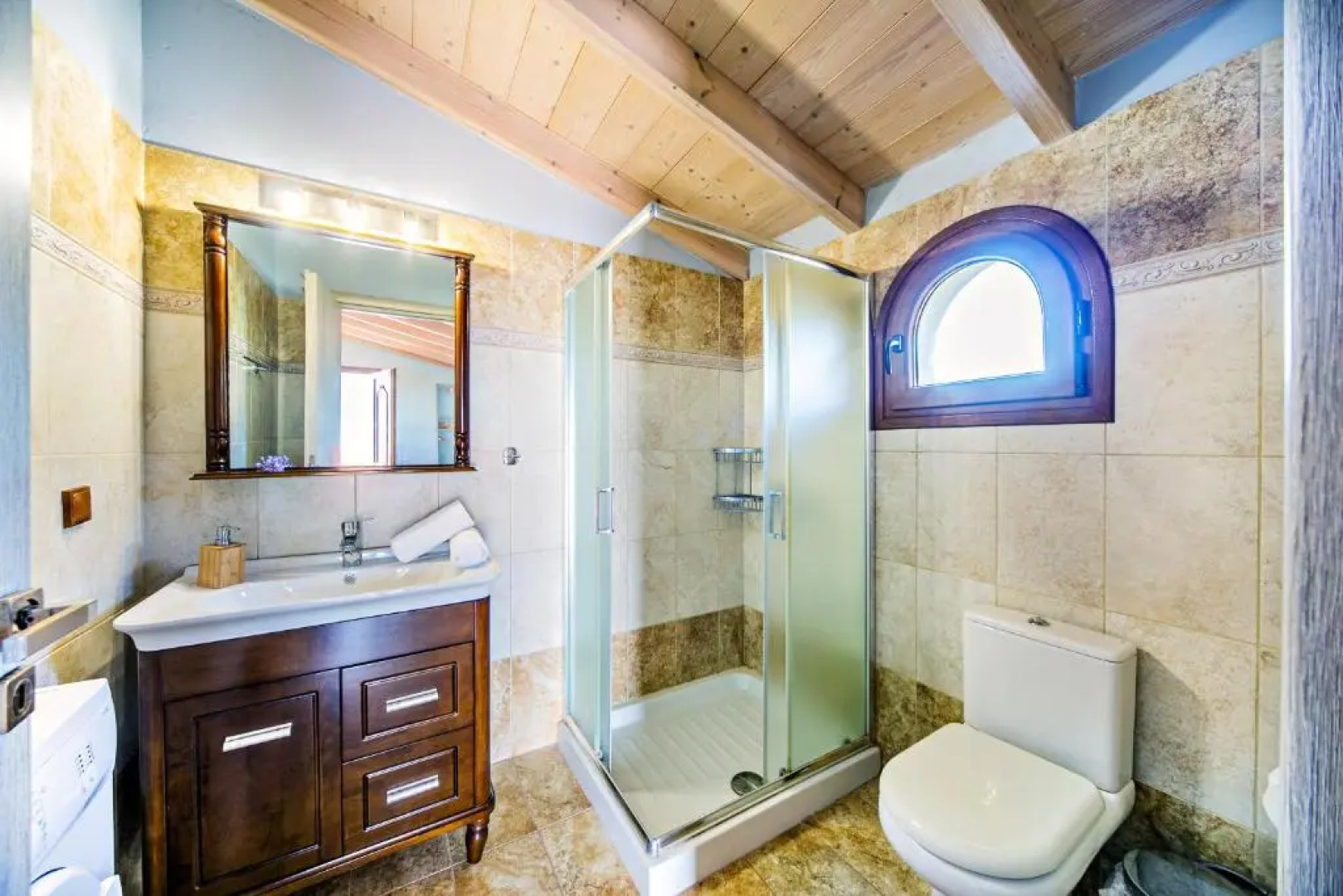 Villa Romeos by Hotelius