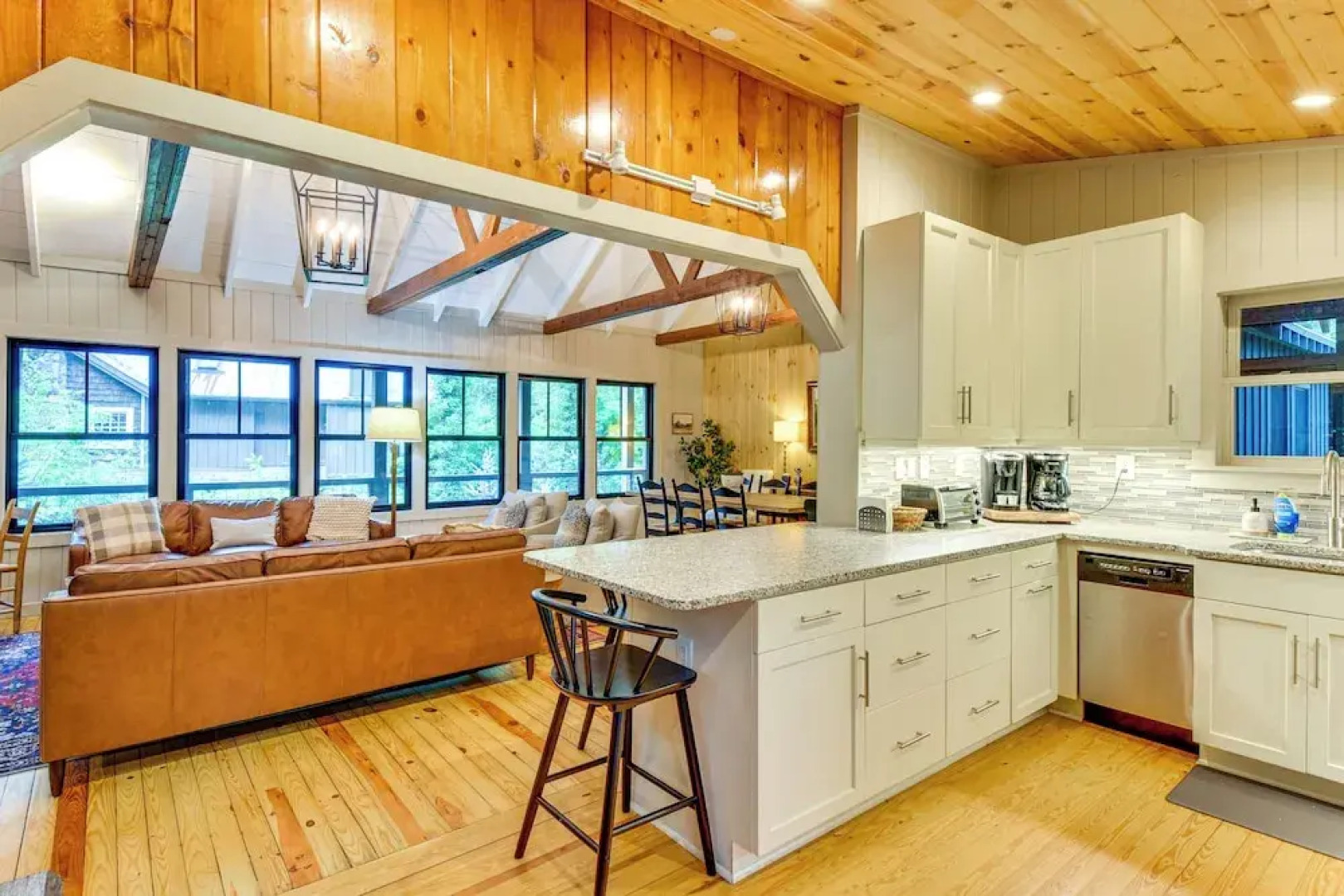 Tranquil Highlands Cottage With Fire Pit & Stream!