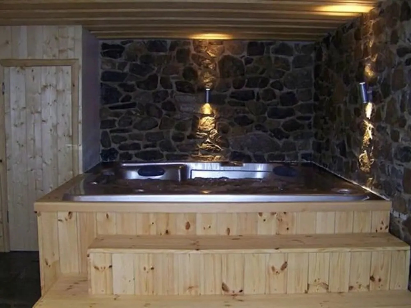Authentic Chalet With a Fireplace at 500 m From the ski Lift