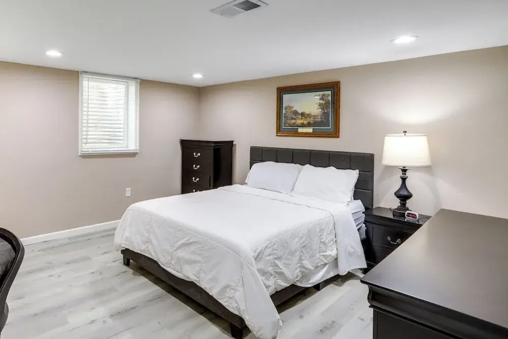 South Bend Area Vacation Rental 8 Mi to Notre Dame