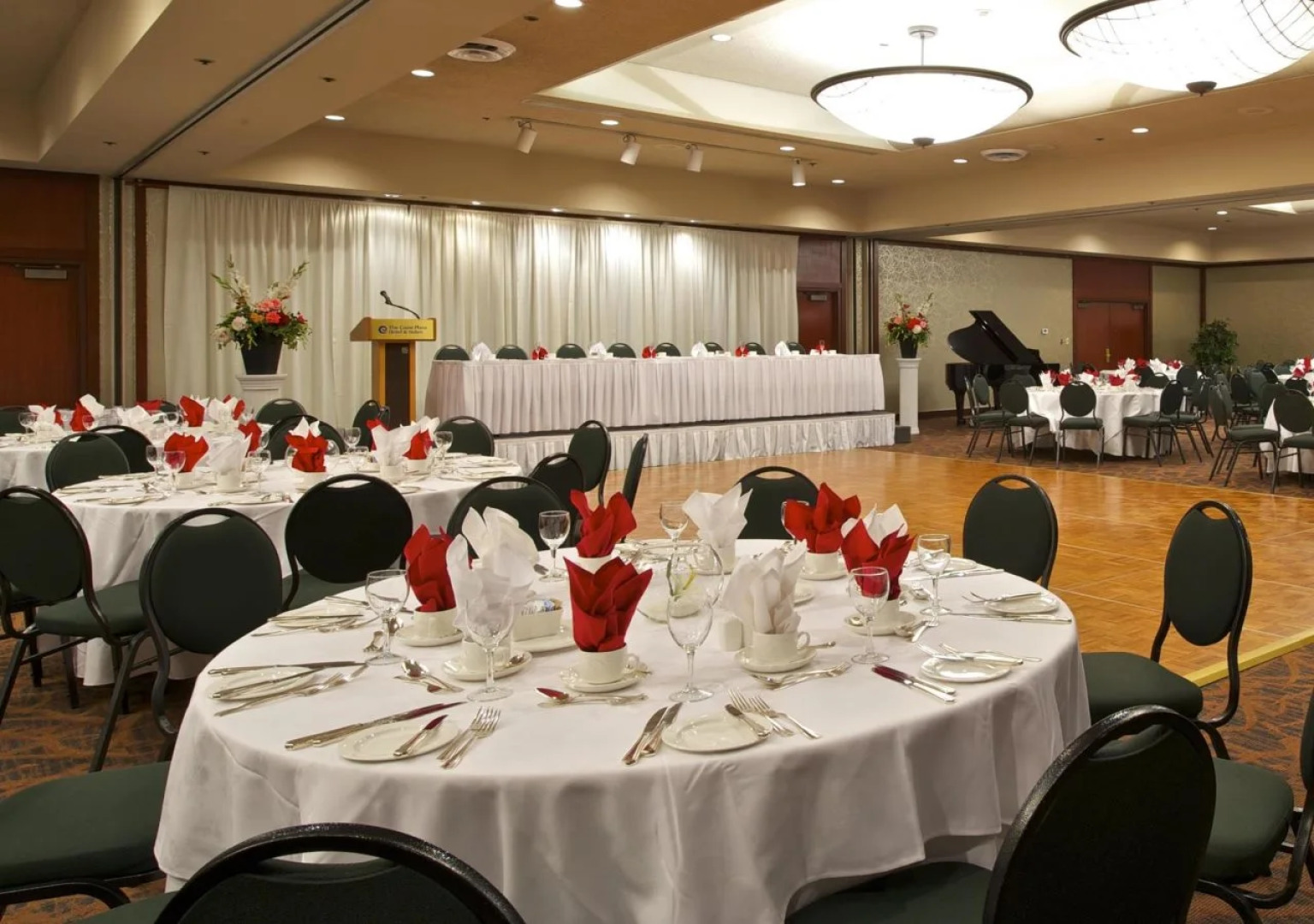 Coast Plaza Hotel and Suites