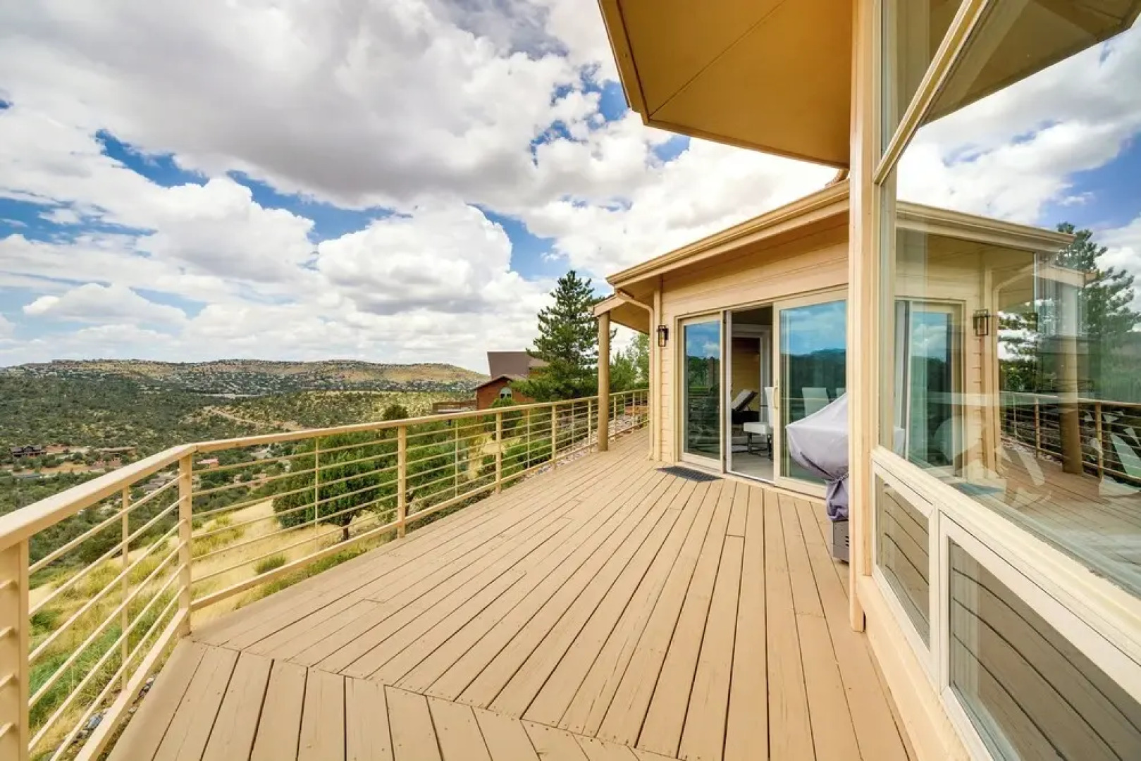 Prescott Gem: Hot Tub & Mtn Views, 7 Mi to Dtwn
