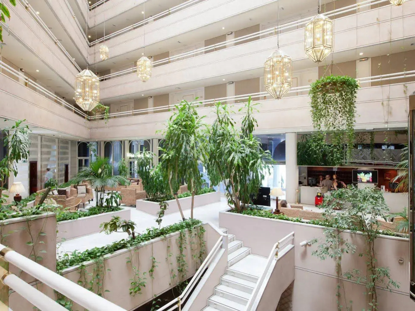 Hotel Granada Center