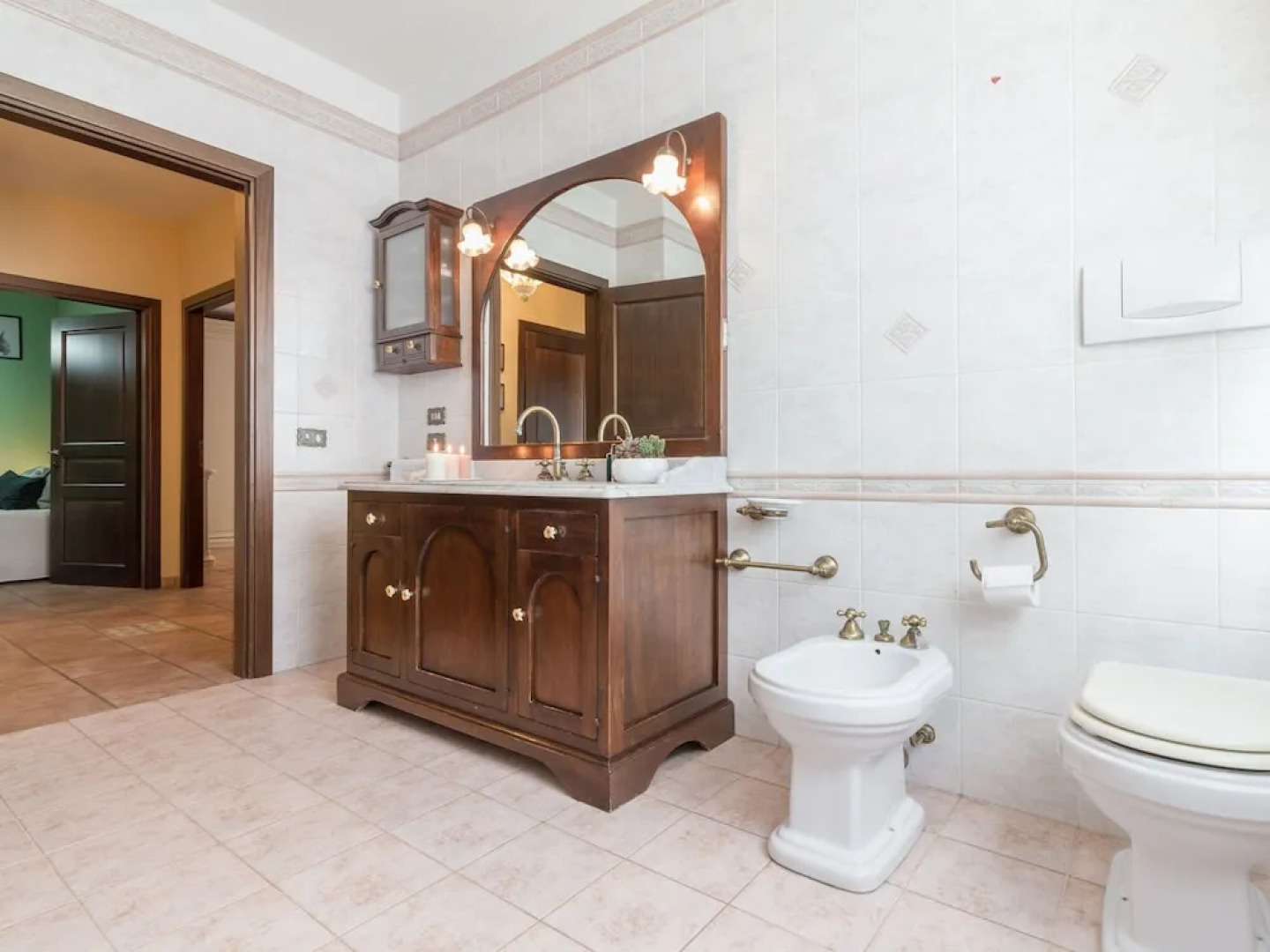 Beautiful Villa With Private Swimming Pool and Close to the sea