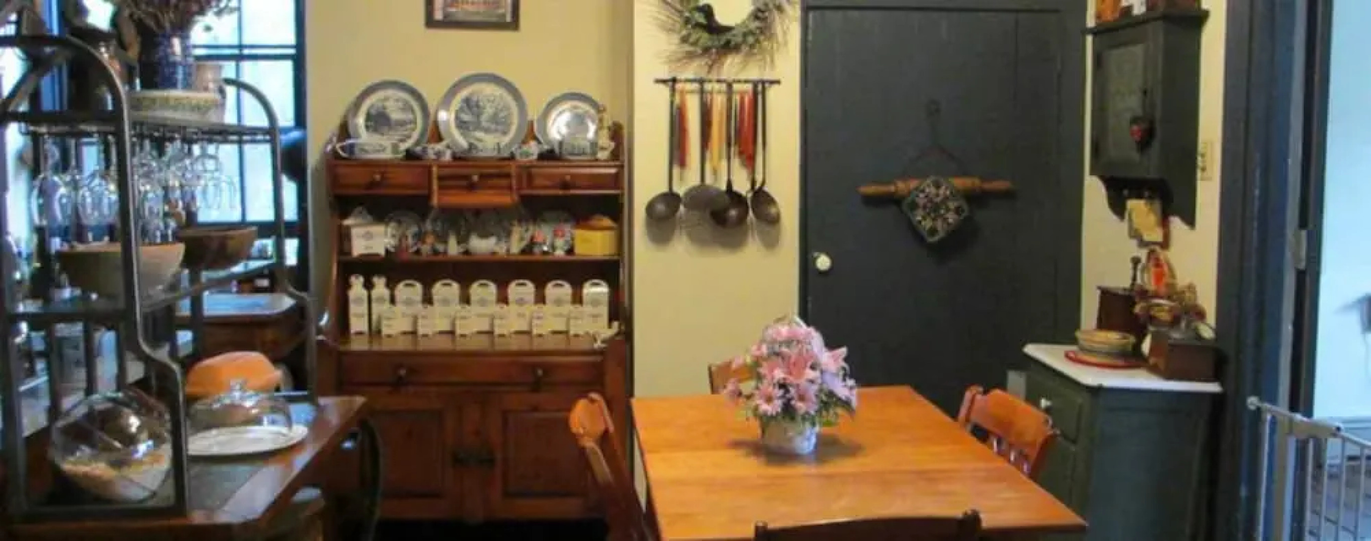 1786 The Limestone Inn Bed & Breakfast