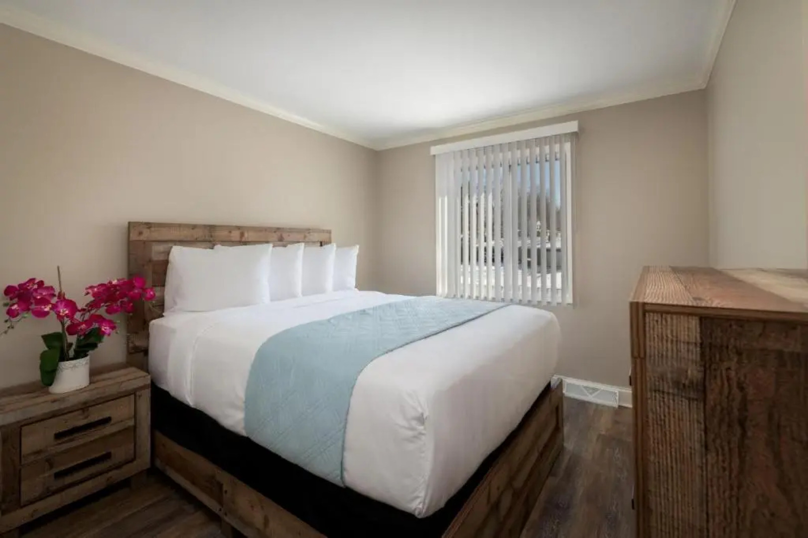 The VUE Boutique Hotel & Boathouse