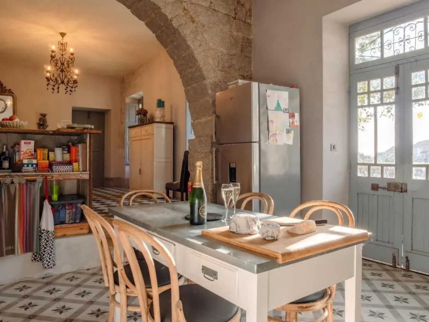 Maison de 4 chambres avec terrasse amenagee et wifi a Levie