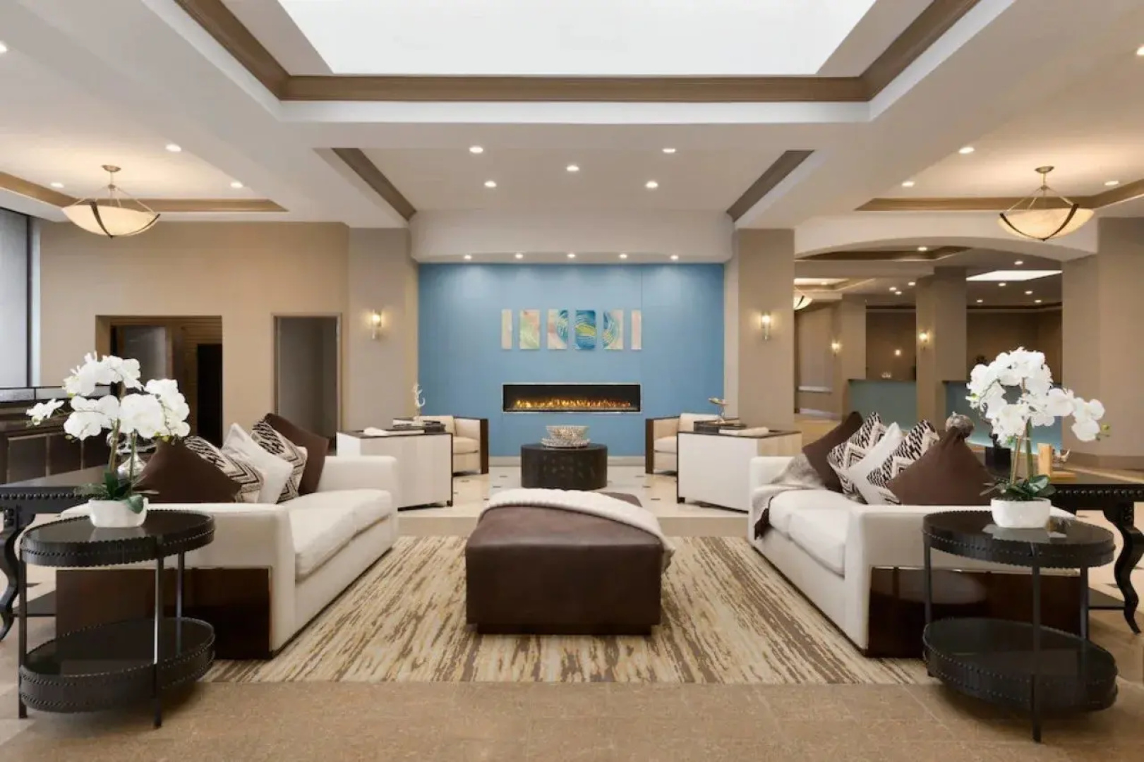 Skyline Hotel Detroit Airport, SureStay Collection by BW